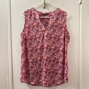 Adrianna Papell Floral V-Neck Tank - Sz M